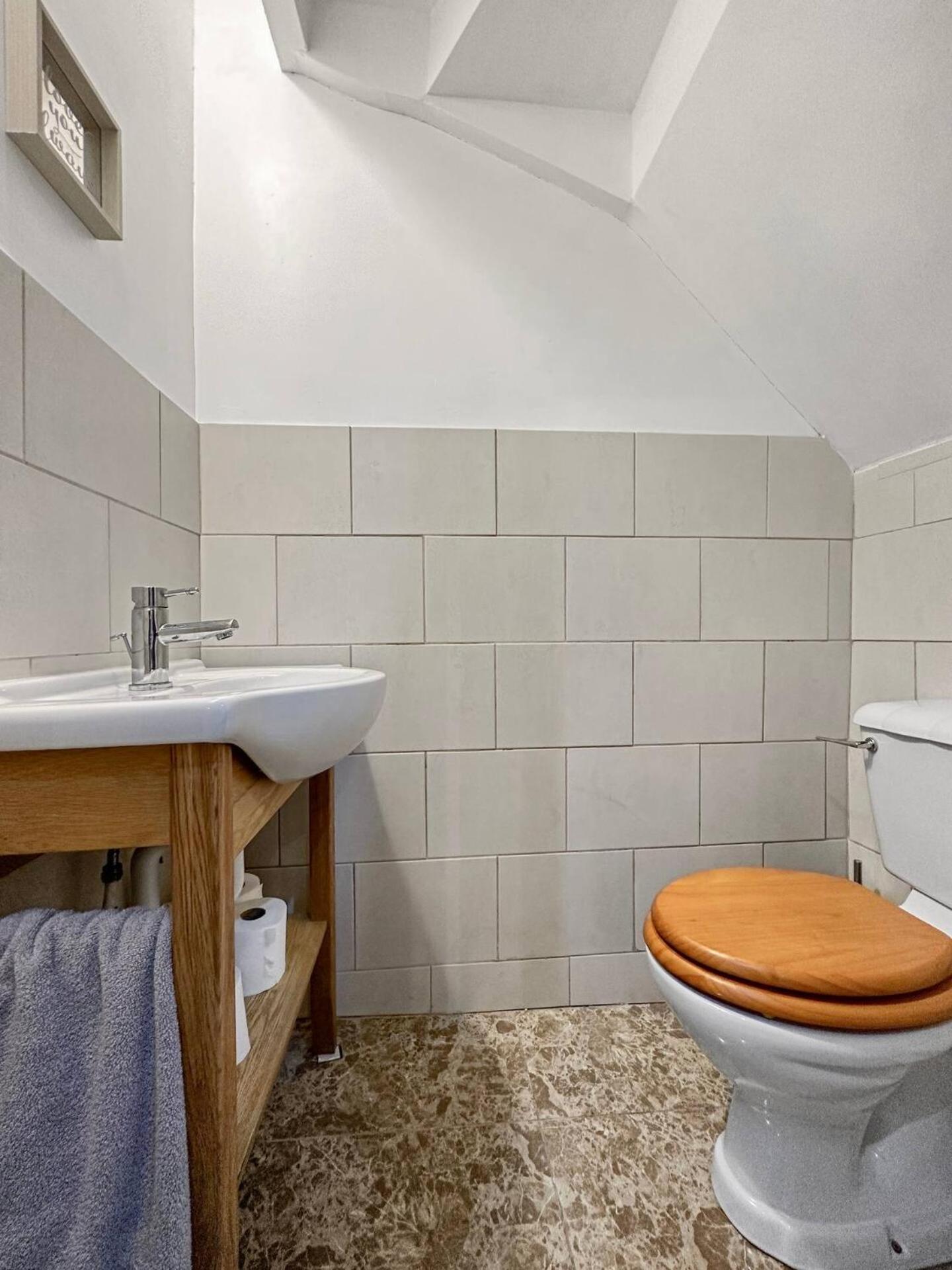 3 Bed Home In Tonypandy With Balcony View Room Llwynypia Dış mekan fotoğraf
